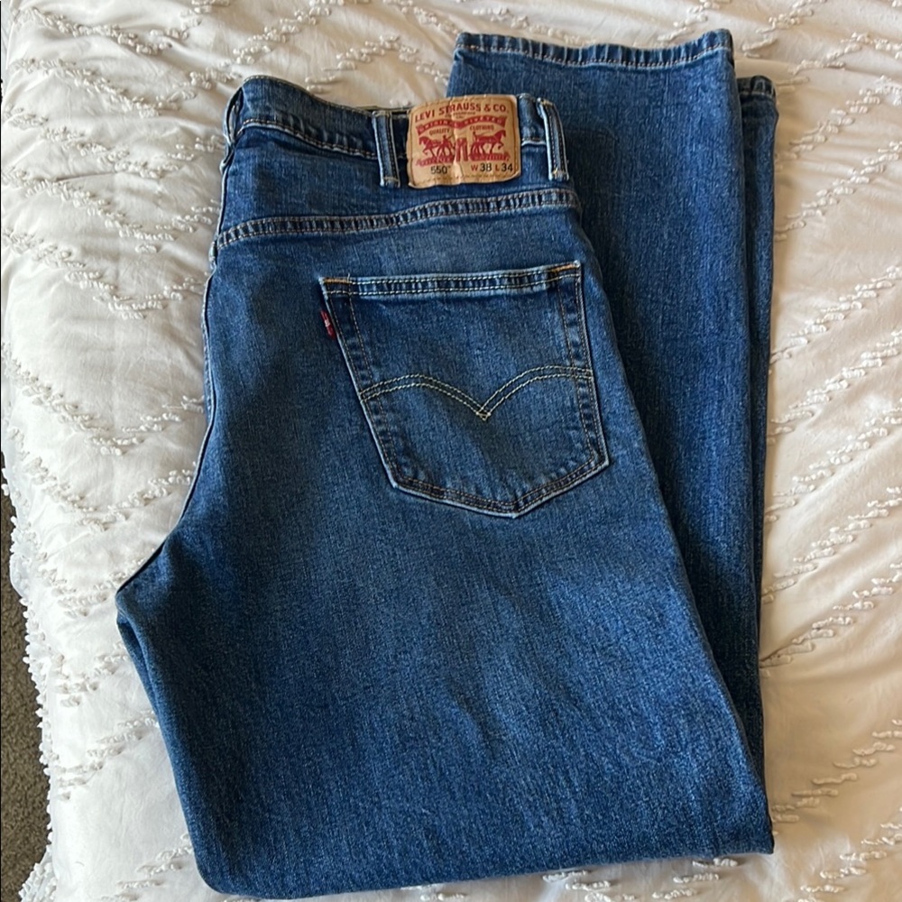 Levi's 550 Relaxed Fit Men's Denim Jeans